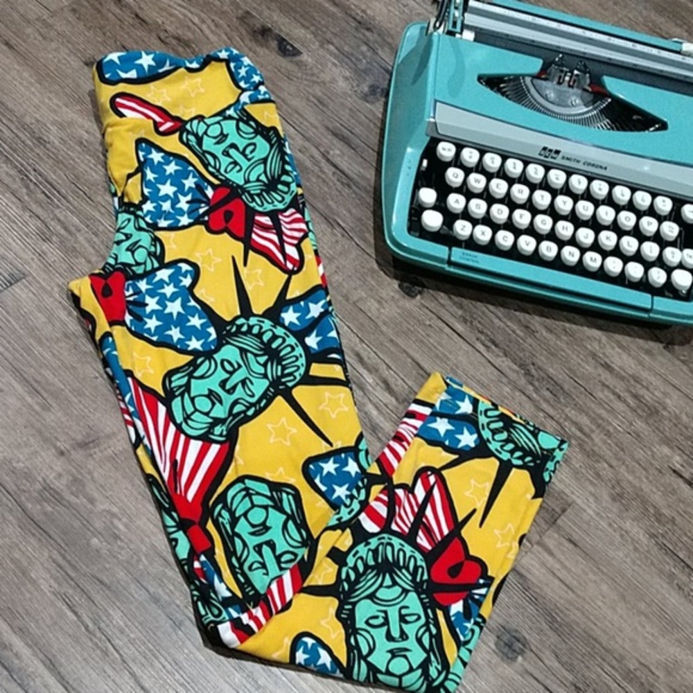 NWOT LLR “Americana” OS Leggings